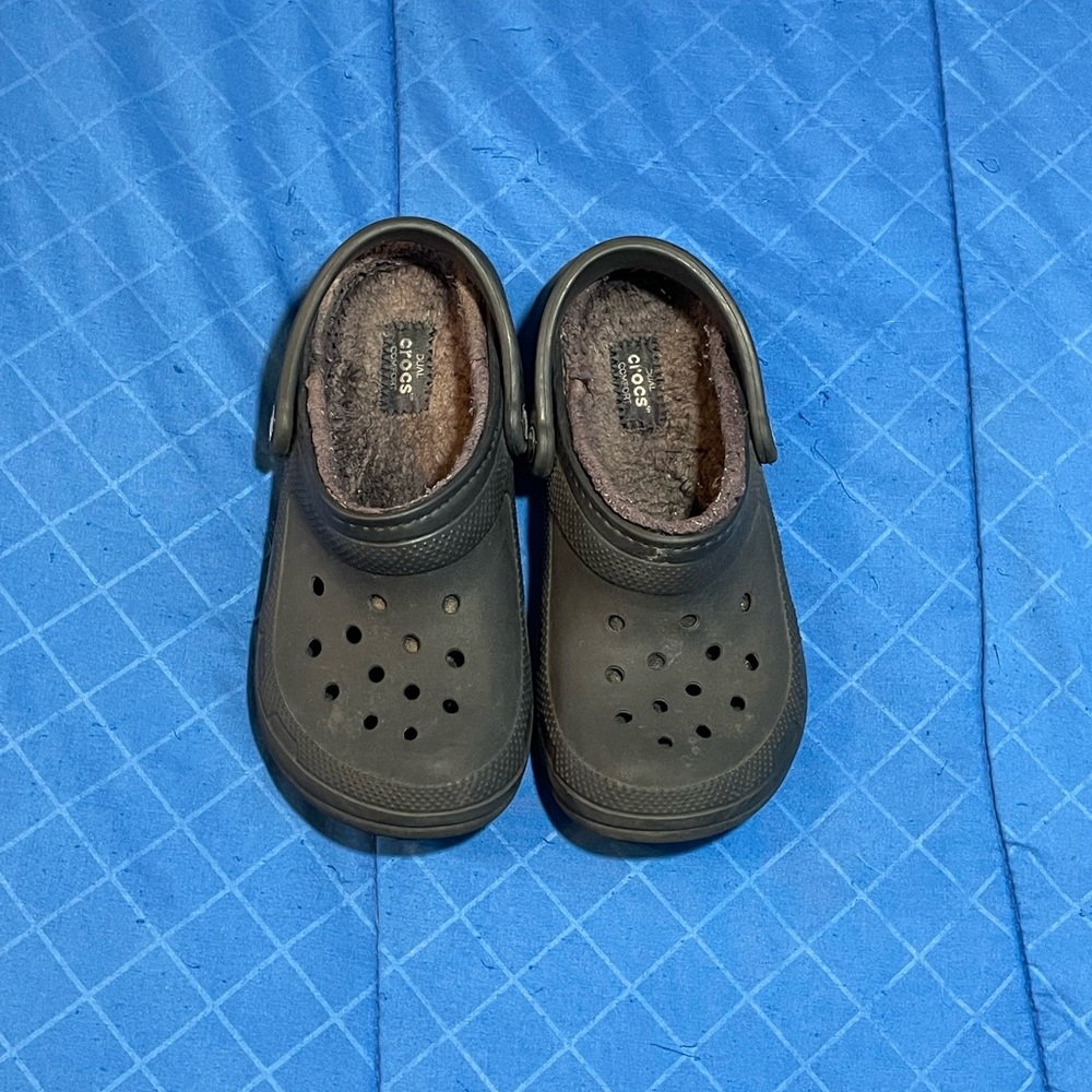 Crocs unisex classic lined clogs 203591 5M 7W